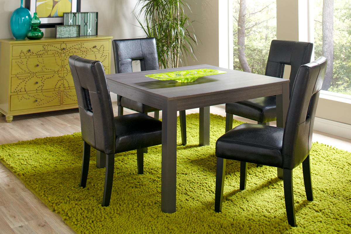 Dorian Square Dining Room